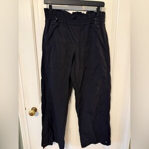 Athleta Women’s Cargo Pants - size 4 Petite